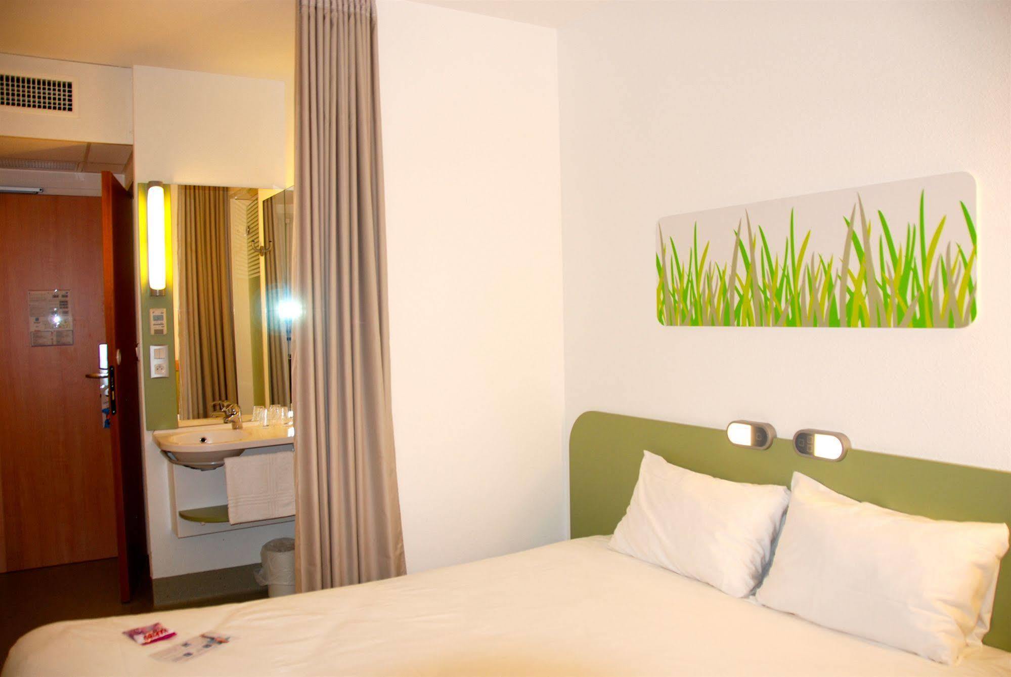 Ibis Budget Roanne Hotel Zewnętrze zdjęcie